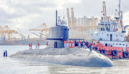 解放军一流装备交付巴铁后，突然发现，印度造舰也在“下饺子”？