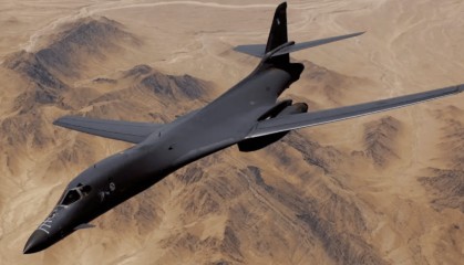 美军B-1B轰炸机出动