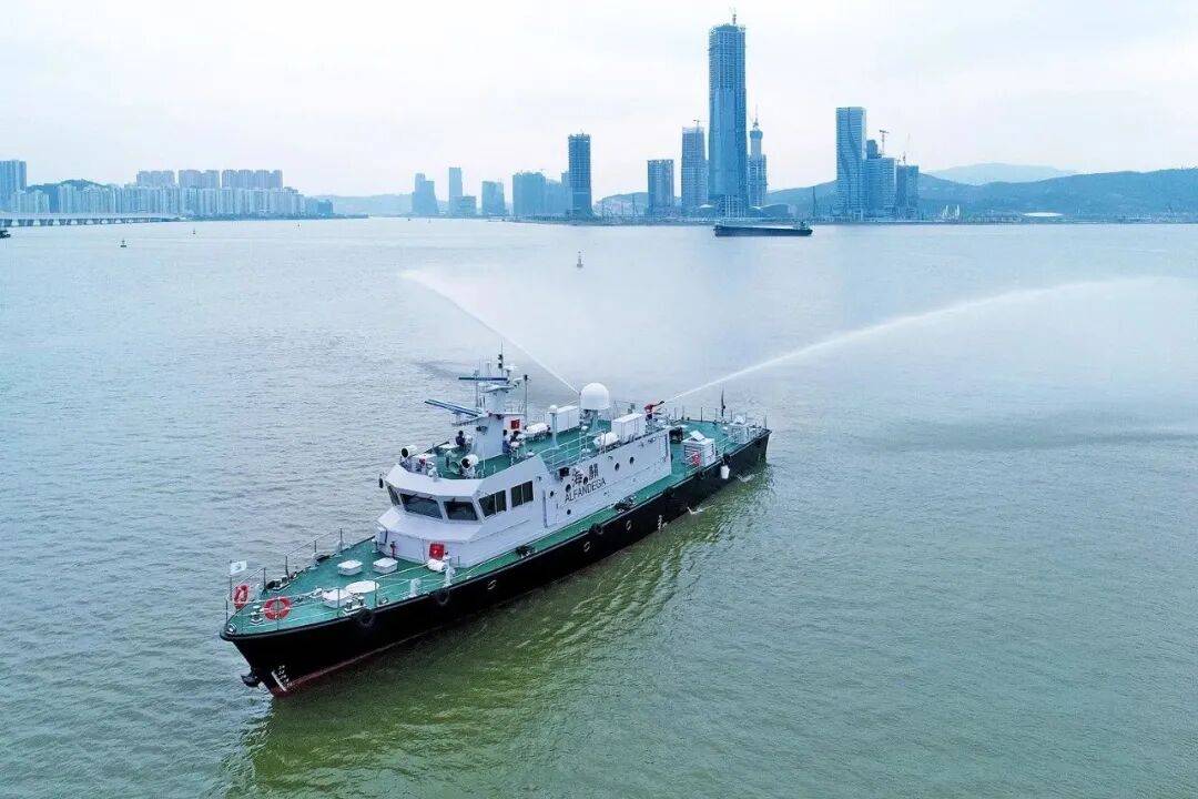 江龙船艇：船行四海 筑梦全球