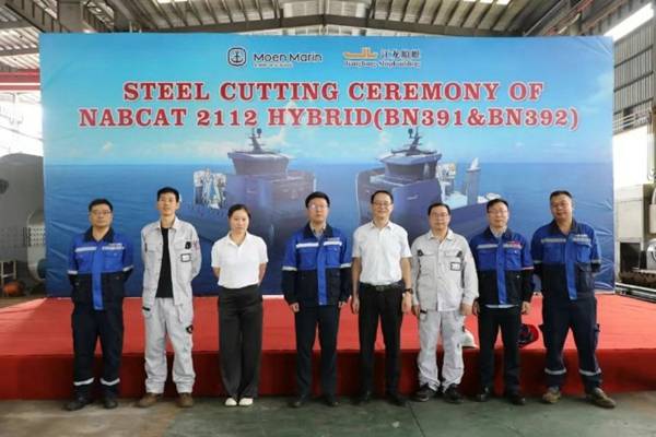 江龙船艇特种船舶走向世界