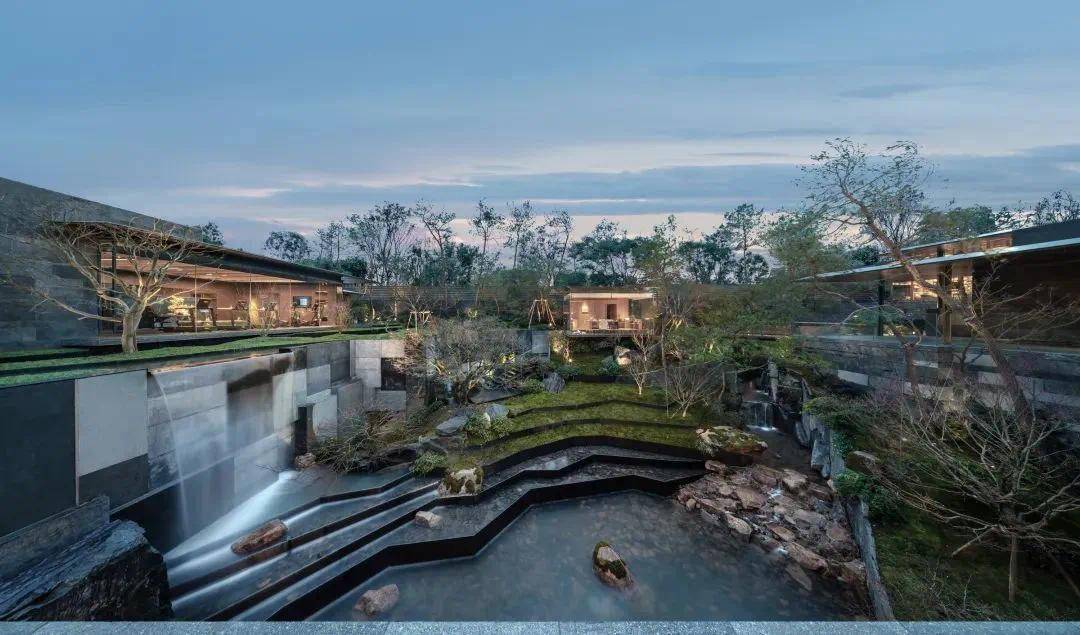 窥报|绿城中国：应对“缓周期”的内修之路