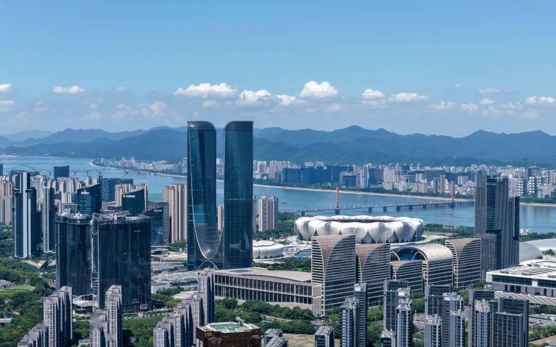 窥报|绿城中国：应对“缓周期”的内修之路