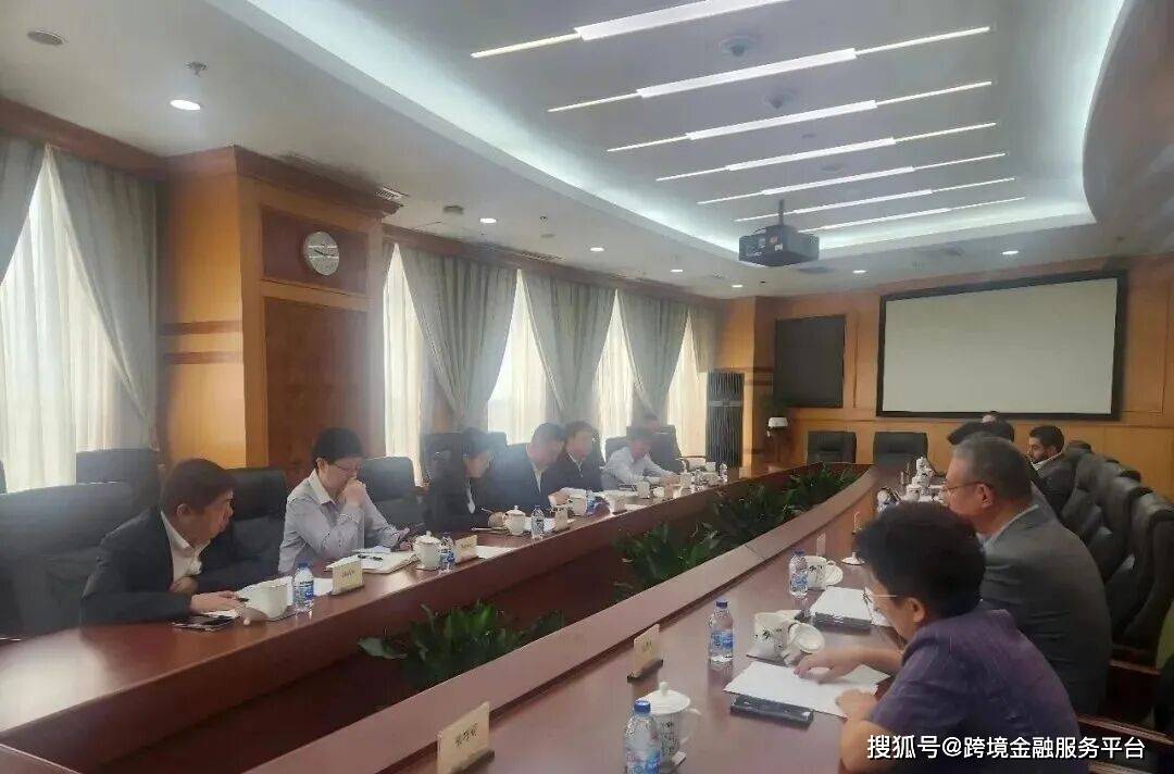 阿曼投资银行CEO 走进浦东与上海能源交易所，拓展跨境金融新空间，围绕产业基金投资、跨境金融服务及能源交易人民币结算等议题展开交流